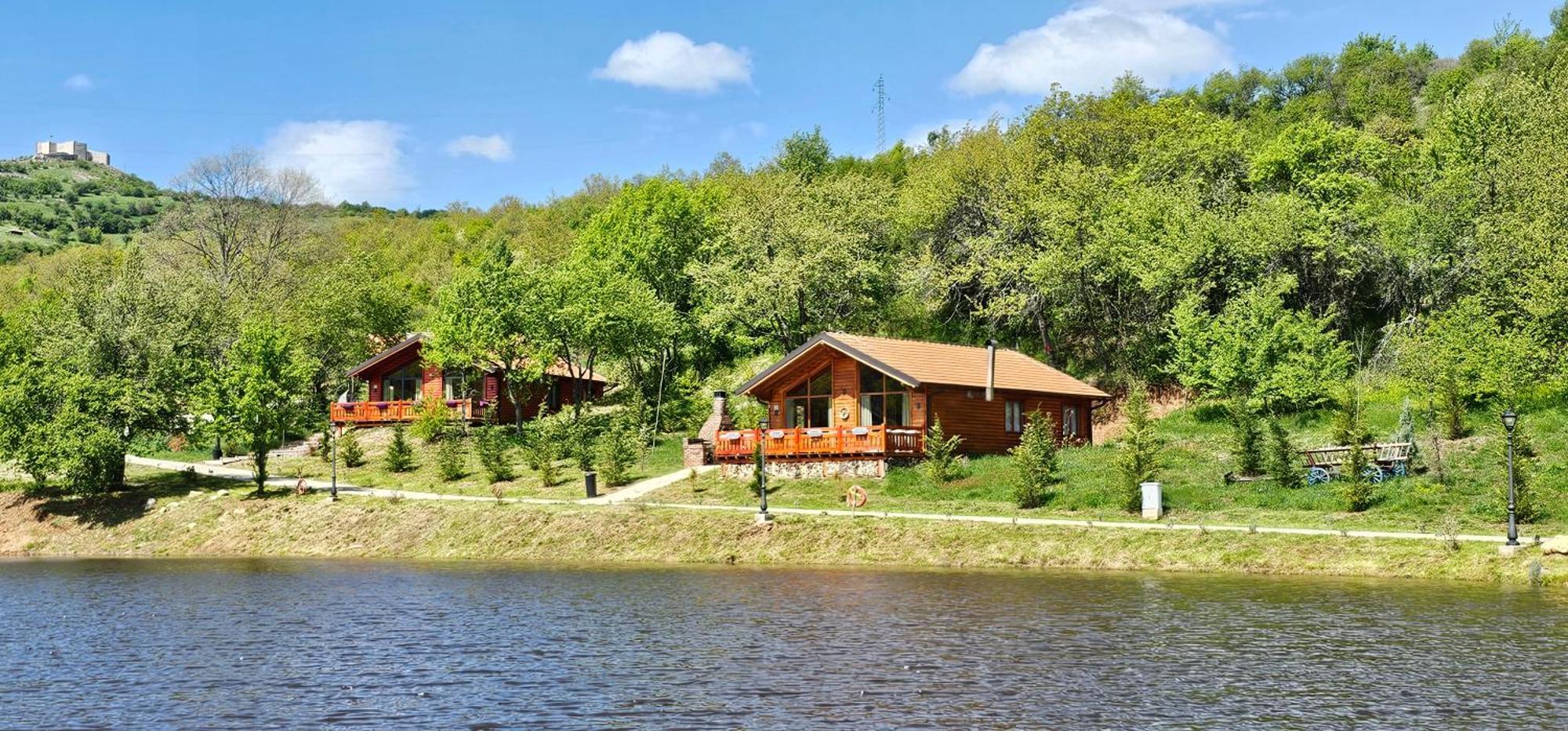 Bioland Villa'S Novoberdo 外观 照片